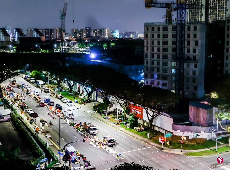 大巴窑东的批发市场只剩下10名摊贩，随着这一区发展住宅项目，批发市场占用的路段预计交通会更加繁忙，摊贩们因此被令结束营业。（白艳琳摄）