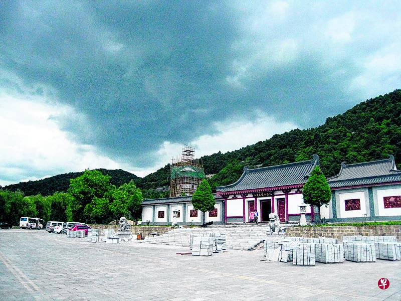 玄奘纪念馆位于距离西安120公里的玉华宫景区。