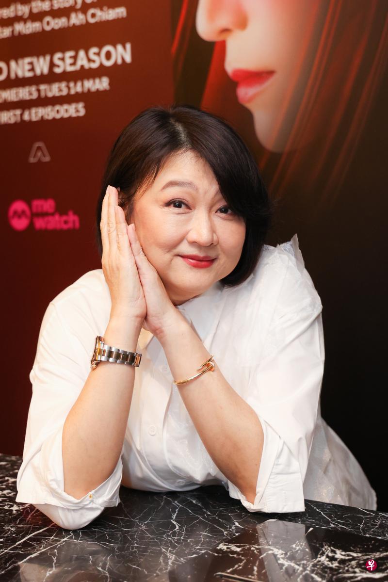 陈莉萍在剧中剧演“白蛇”。
