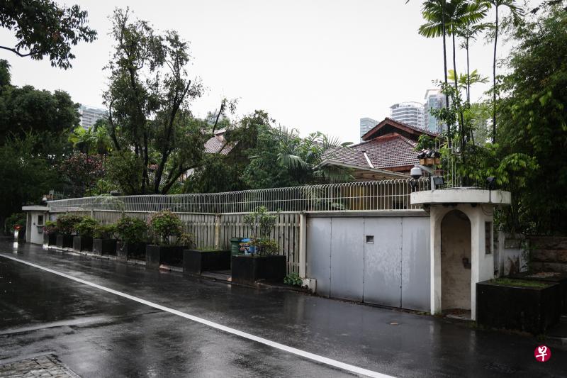 建国总理李光耀的最后一份遗嘱的可靠性，关系到他的故居欧思礼路38号的去留问题。原因是最后遗嘱恢复了故居拆除条款，而这个条款是部长委员会在探讨故居处置选项时的一个考量。（李健玮摄）