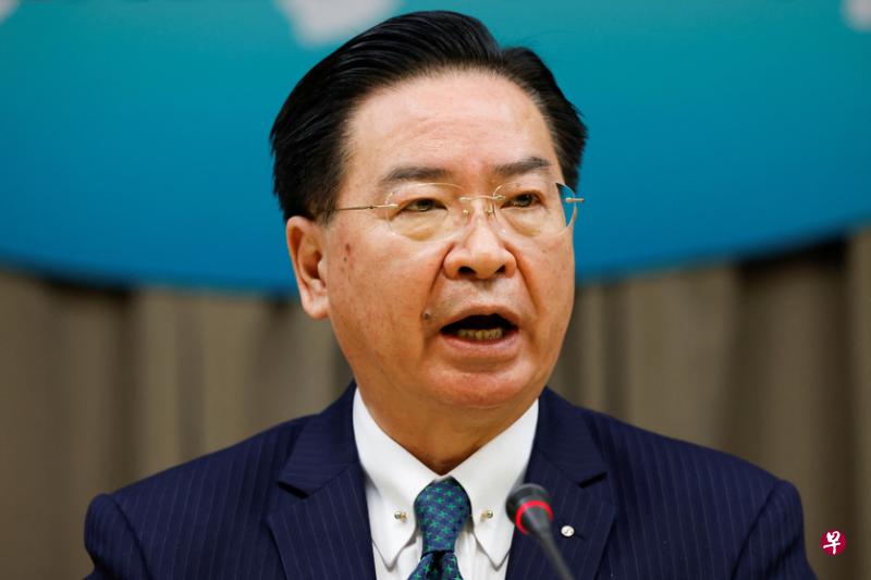 台湾外交部长吴钊燮说，台湾秉持最大诚意提出协助洪都拉斯方案，但洪方仍“恣意作态需索”，罔顾台湾多年情谊和大陆建交，令台湾痛心与遗憾。（路透社）