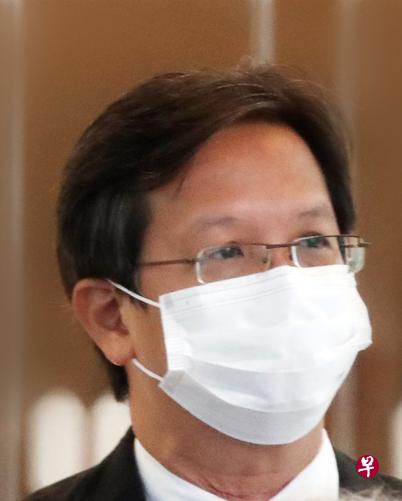 案发时担任CPG咨询副主席的林利明，将内政团队战术中心项目的预算机密资料泄露给承包商，被罚款1800元。（海峡时报）