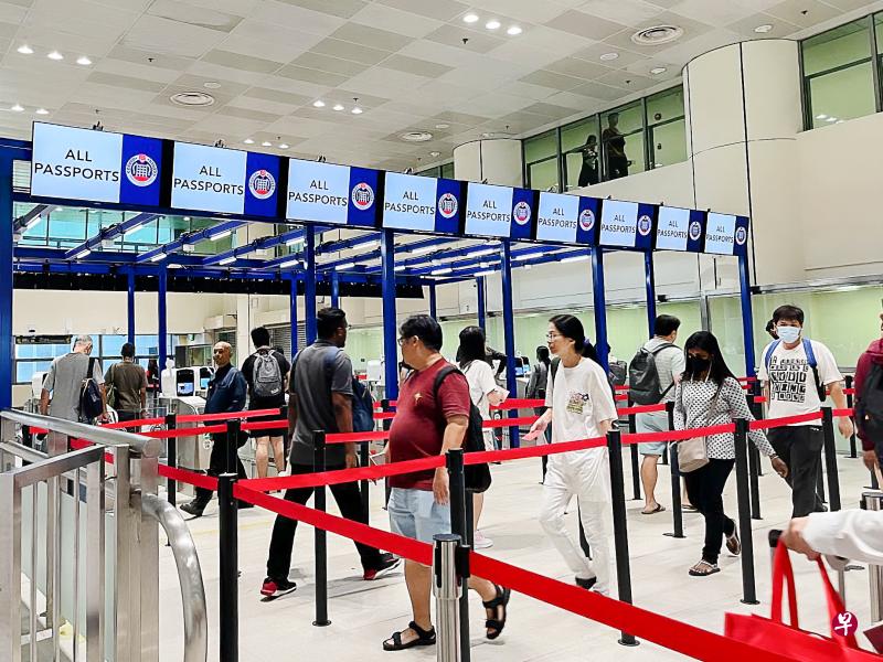 在自动通关计划下，至今已有超过400万外籍旅客自动通关。图为兀兰关卡入境厅。（移民与关卡局提供）