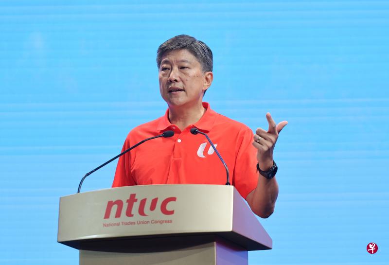 职总秘书长黄志明在劳动节集会上透露，职总会员人数已从2019年的98万增至112万，距离在2030年有150万名会员的目标不远。（唐家鸿摄）