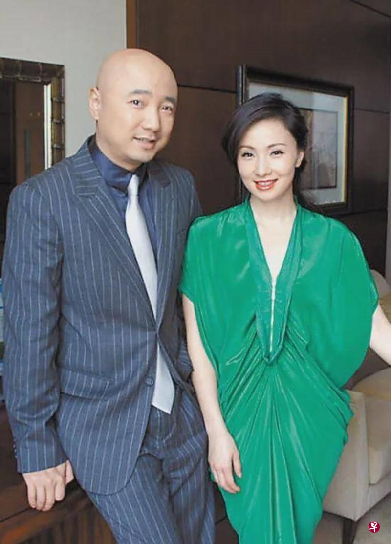 徐峥（左）妻子陶虹（右）已退出与张庭合伙公司。（互联网）