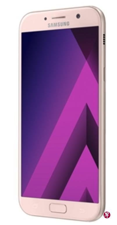 三星粉桃Galaxy A7手机。（厂商提供）