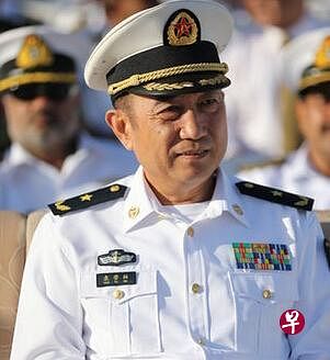 61岁的袁誉柏是中国首位担任战区司令的海军将领。（互联网）