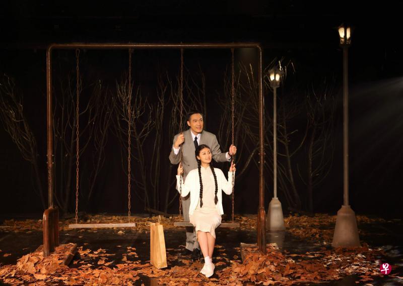 樊光耀、朱芷莹在30周年纪念版《暗恋桃花源》分饰江滨柳和云之凡。