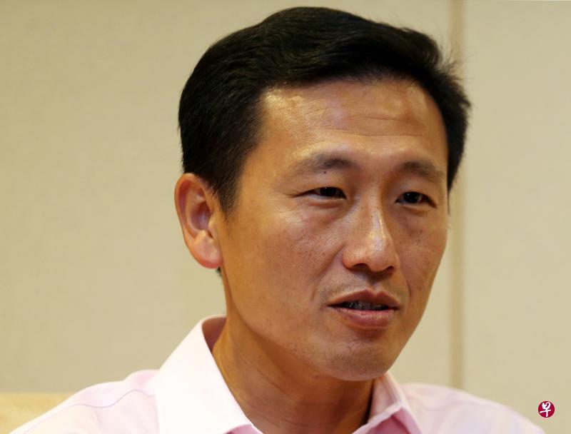 教育部长（高等教育及技能）王乙康指出，那些得处理大量交易的政府部门将率先推行我国新电子付款系统。（档案照）