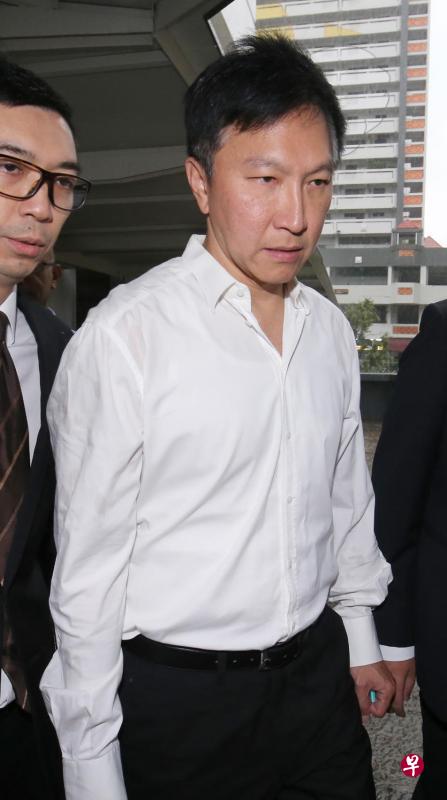 在城市丰收教会失信案中被定罪判刑的康希（左）与另五人，被永久取消在慈善组织担任要职的资格。（档案照片）