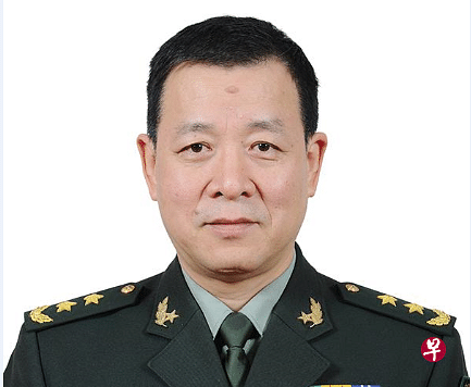 今年59岁的郑和中将出任国防大学校长，仕途受看好。（互联网）