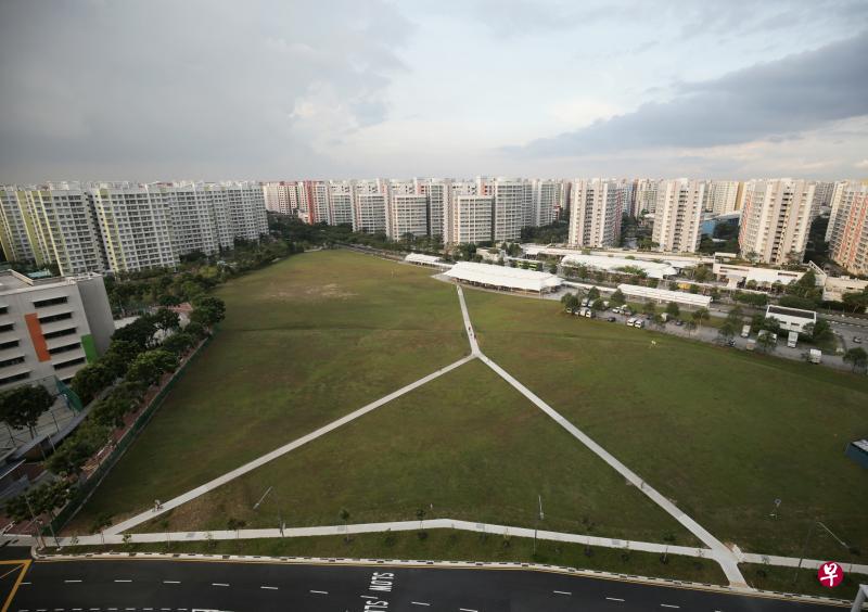 万国地铁站旁的空地将建设包括小贩中心在内的综合中心，这是首个规定必建小贩中心的政府售地计划综合发展项目。（陈渊庄摄）