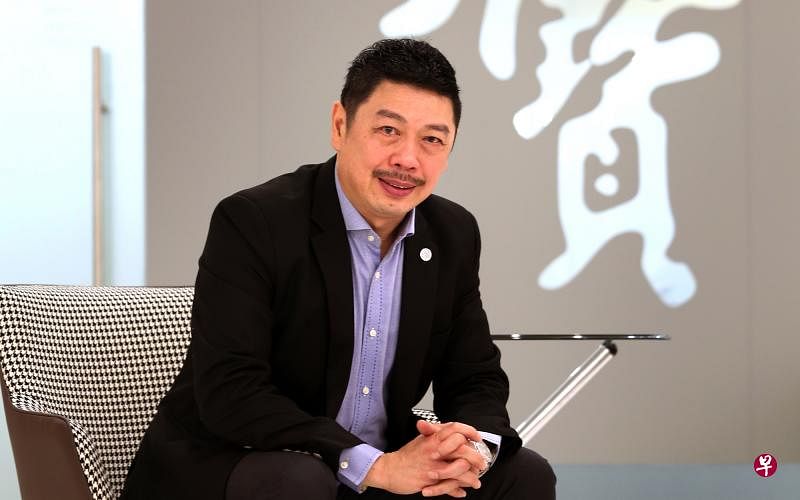 海鲜餐饮业者珍宝集团总裁黄建铭认为，有潜能的员工，就好比等待伯乐的千里马，做生意要马到功成，就要从提拔人才开始。（萧紫薇摄）