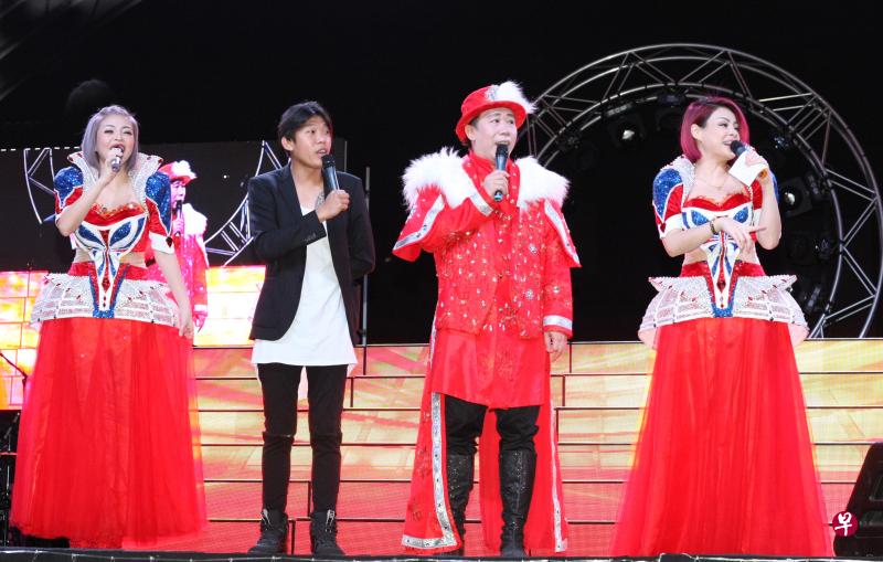 宝贝姐妹、吕伟伦和王伟良昨晚台上配合无间。