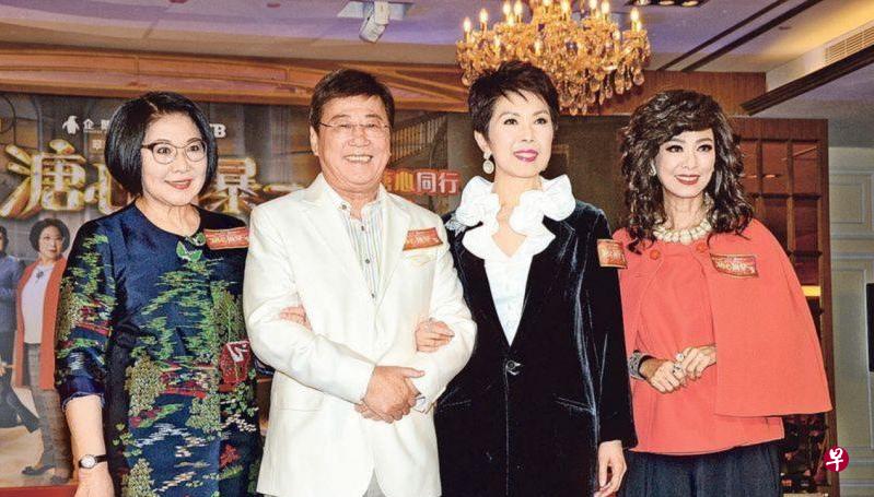 四大“溏心骨干”李司棋（左起）、夏雨、关菊英、米雪。（明报图）