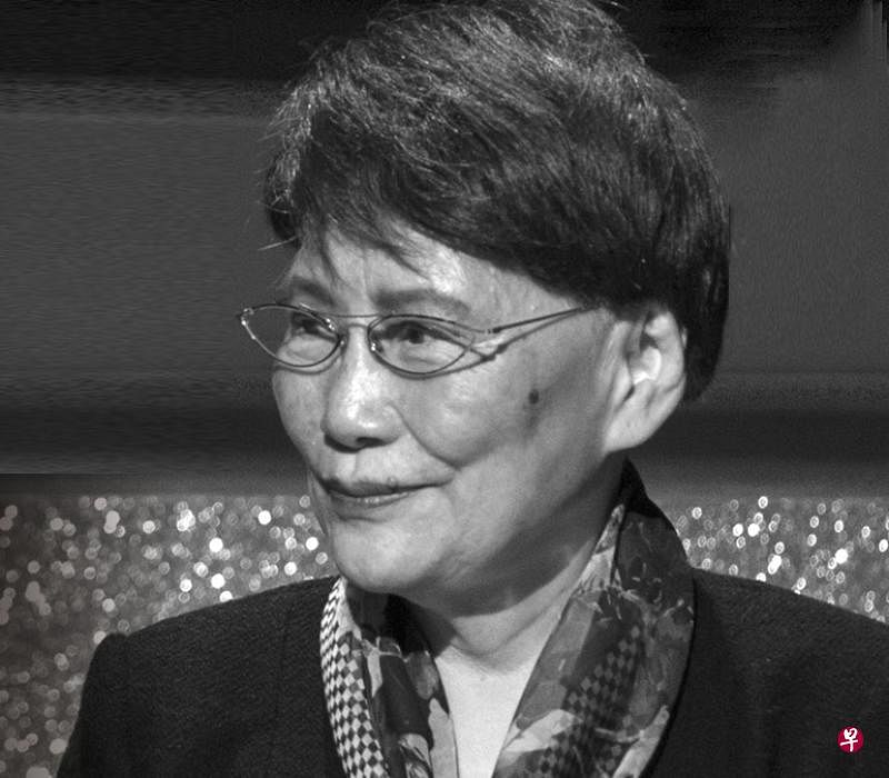 方逸华（右）是无线创办人邵逸夫第二任妻子。（互联网）