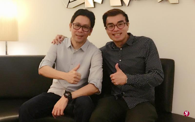 陈佳明（左）和叶良俊跨刀为96.3好FM写台歌。（96.3好FM提供）