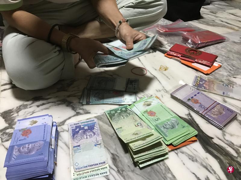 不少人认为令吉下来预计会继续攀升，早在上月就开始在本地兑换更多令吉。（档案照）
