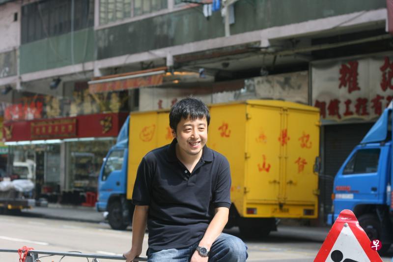 贾樟柯：我一直不相信个人的力量，但我相信文化可以改变人的思想与素质。（作者提供）
