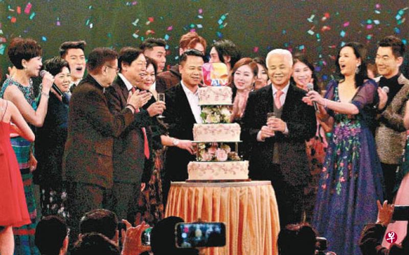 亚视昨天举行启播典礼。（互联网）
