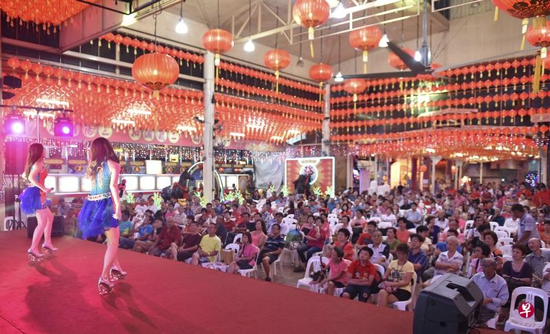 韮菜芭城隍庙今晚将会举办一场万元歌台。（档案照）