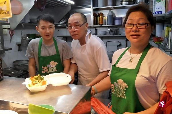 苏介龙（中）和陈秀珠表示，已传授手艺给干儿子翊钦（左）。