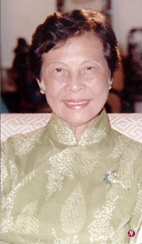 已故前总统黄金辉夫人许淑香昨天感到呼吸困难，送院后不治。（档案照片）