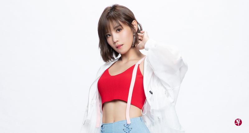 李佳薇的新歌一改过去飙高音的诠释方式，不走悲情路线。（图／Biz Trends）