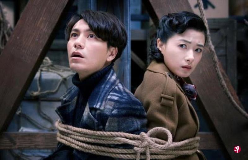 陈坤（左）、万茜演“菜鸟”特工。