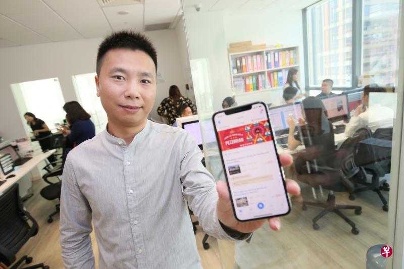 推出首款专为餐饮业者和兼职人员穿针引线的应用软件，宏业集团总裁付小伟希望为本地兼职人员提供更透明的求职平台。（何家俊摄）