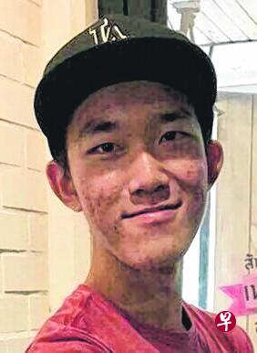 吴云波，21岁新加坡理工学院毕业（照片由受访者提供）