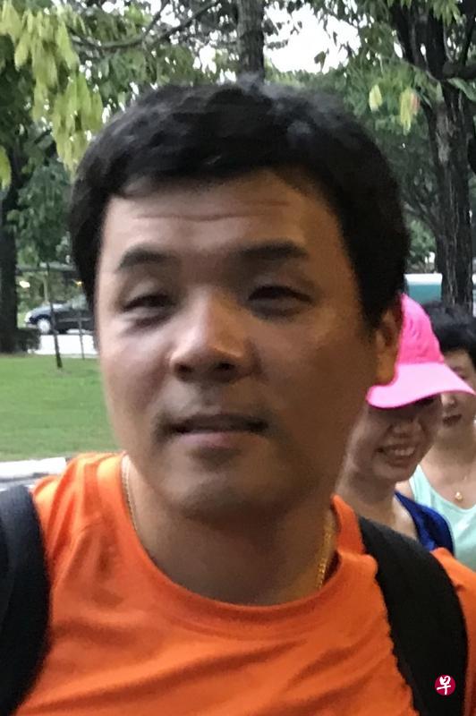 活动召集人陆斌通过社交媒体召集网友参与Plogging活动。