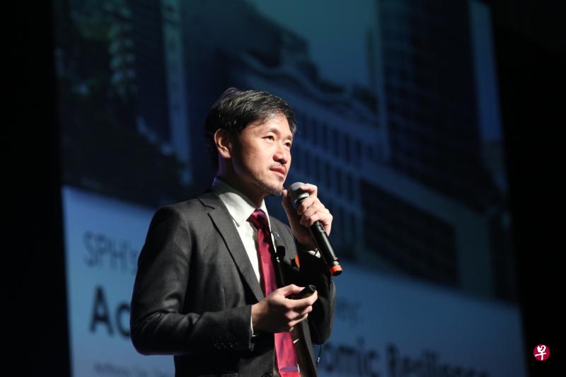 新加坡报业控股副执行长陈康威：集团现在投资新行业，赚到钱再拨回去投资核心的媒体业。（邝启聪摄）