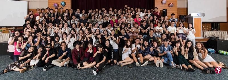 联合学生通讯员大合照。