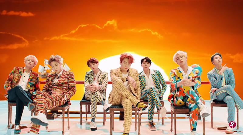 防弹少年团的“Idol”视频上网后迅速突破一亿点击量。（互联网）