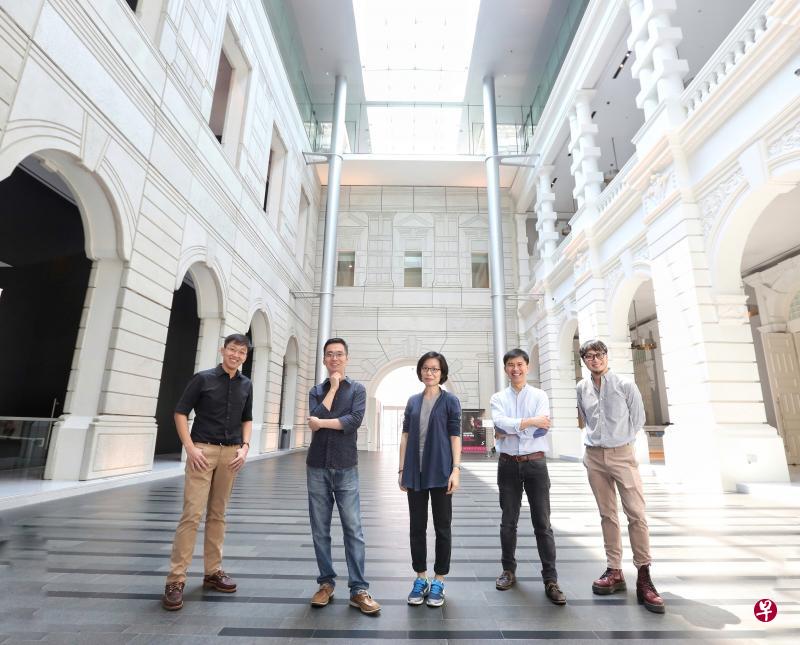 本地青年作曲家（左起）冯国峻、王辰威、梁洁莹、陈长毅与李正兴改编新华诗人诗作，作品将在来临作家节的“遇见”音乐会上发表。