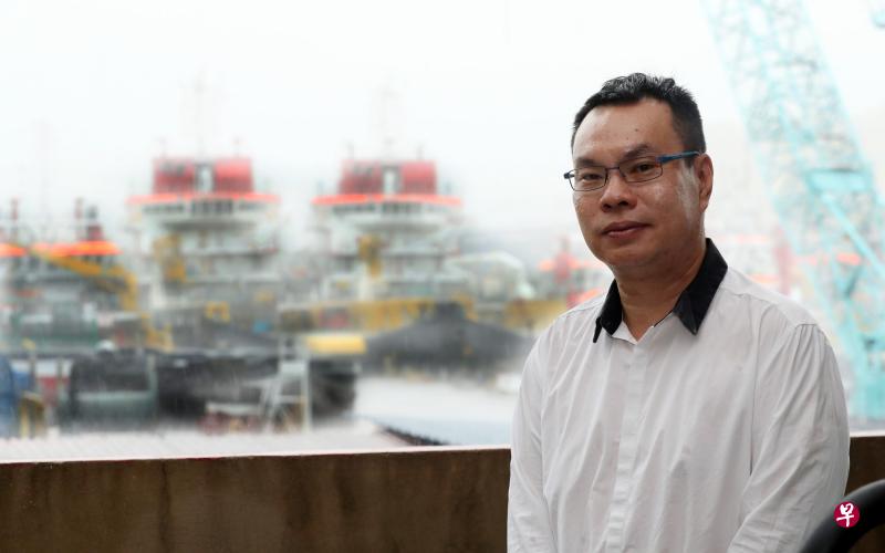 东方航业总经理陈伟利相信，海事业风雨飘摇的时期终会过去，东方航业也将迎来雨过天晴后的那一抹彩虹。（饶进礼摄）