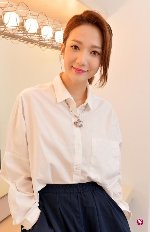 王君馨、陈山聪与胡定欣来新会影迷的同时，也为12月举办的《星和璀璨星光夜》做宣传。（档案照）
