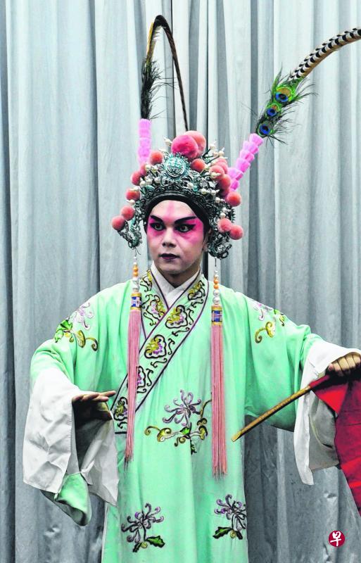 符岂华在传统戏曲中的扮相。（受访者提供）