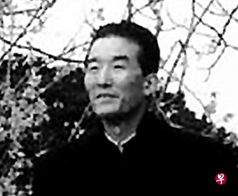 最后收藏及捐赠者为新中国第一新闻才子邓拓。