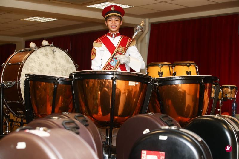 林政德在瑞士村中学的军乐队担任学生领袖，他在N水准考获四科特优的好成绩，明年将报读理工院预科班。（陈斌勤摄）
