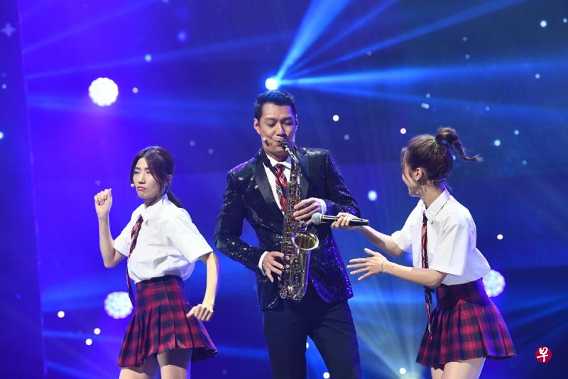 庞蕾馨（左起）首挑大梁在“星和璀璨星光夜”颁奖礼表演，与聂云、Lulu的搭档配合无间。 （星和提供）