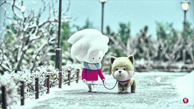 “Love can Happen Anywhere”透过男孩Ai（左）与爱犬Aiko，说一个关于爱的故事。（HappWhy Brands提供）