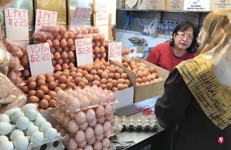 农粮兽医局数据显示，本地鸡蛋农场前年年产量已能满足我国27%需求，马国鸡蛋则占73%。( 档案照片）