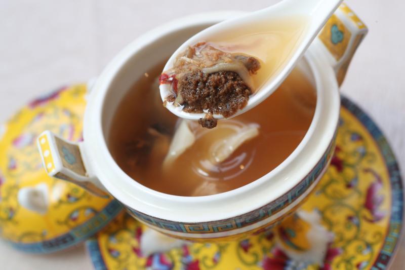 极品炖海参花，极品好料当中包括难得一见的海参花。
