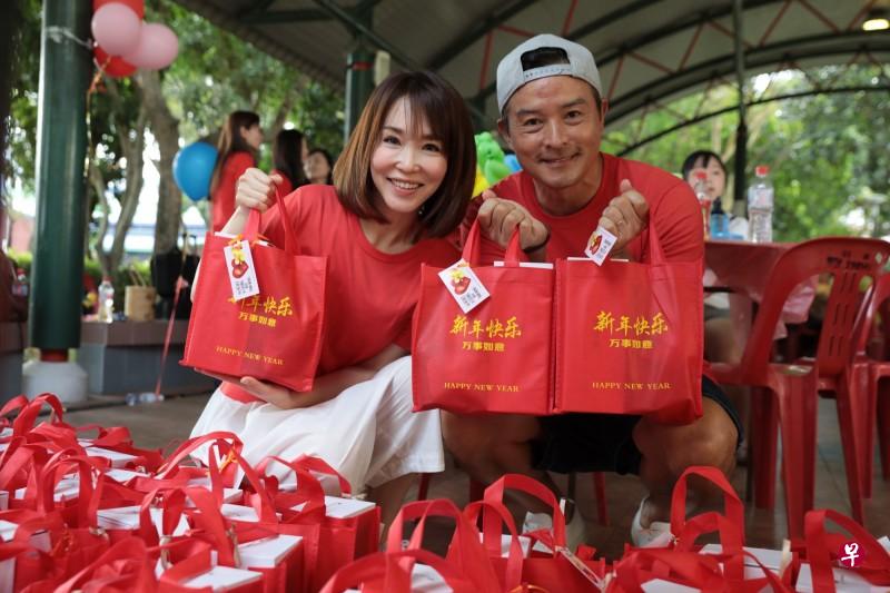 李铭顺本命年，太太范文芳：会帮李铭顺多买几条红内裤！（档案照）