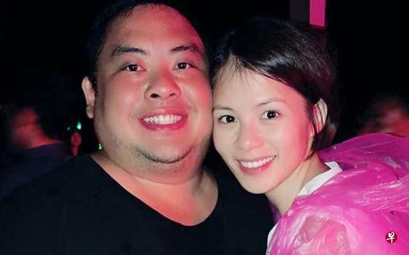 魏成辉的儿子魏国龙（左）和李美玲非常恩爱，经常一起出游，把合照放上社交媒体跟大家分享。（互联网）