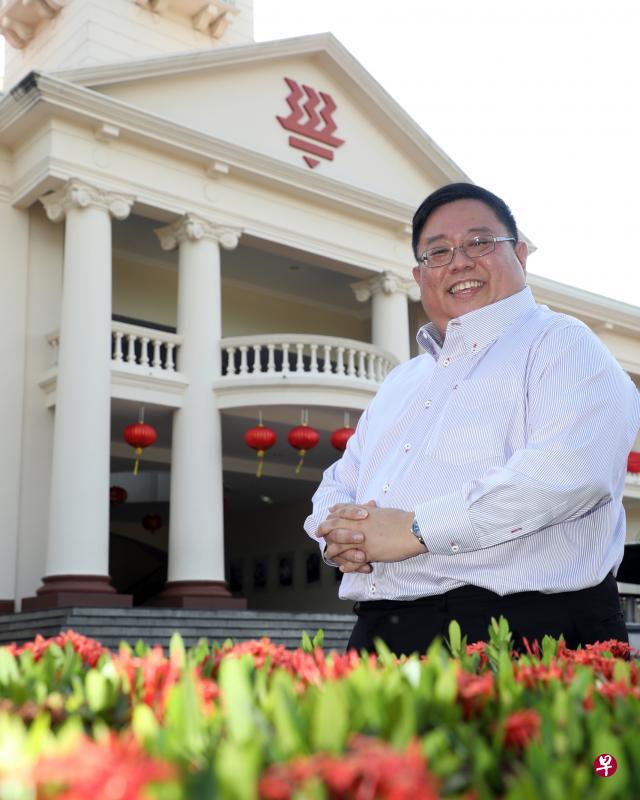 华侨中学董事会董事长李德龙说，新加坡华侨中学校与星桥腾飞集团合作，将华中教育模式带入广州，为新中国家级项目尽一分力，在华中庆祝百年校庆之际，具有重要里程碑意义。（邝启聪摄）