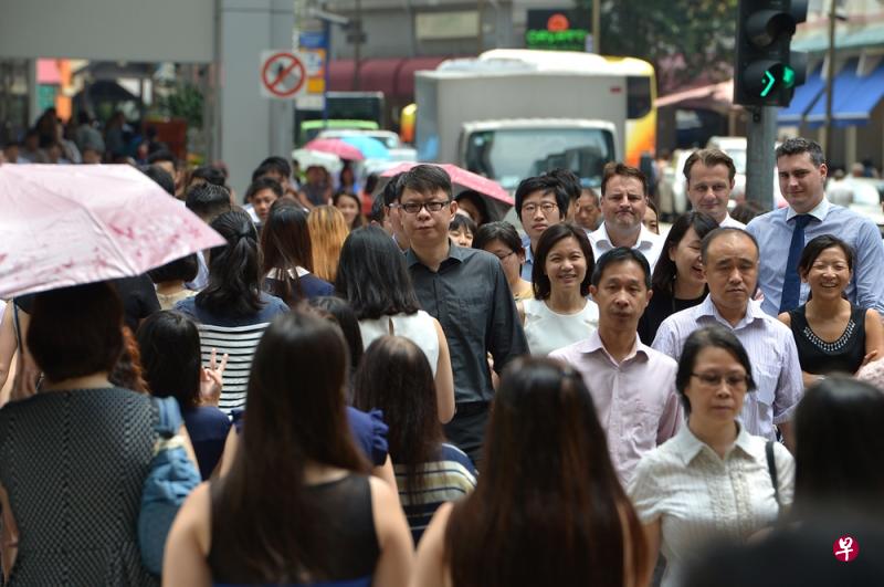 本地寿险业去年总加权新保费同比增长4％至42亿3000万元，与前年的双位数增长率相去甚远。（档案照）