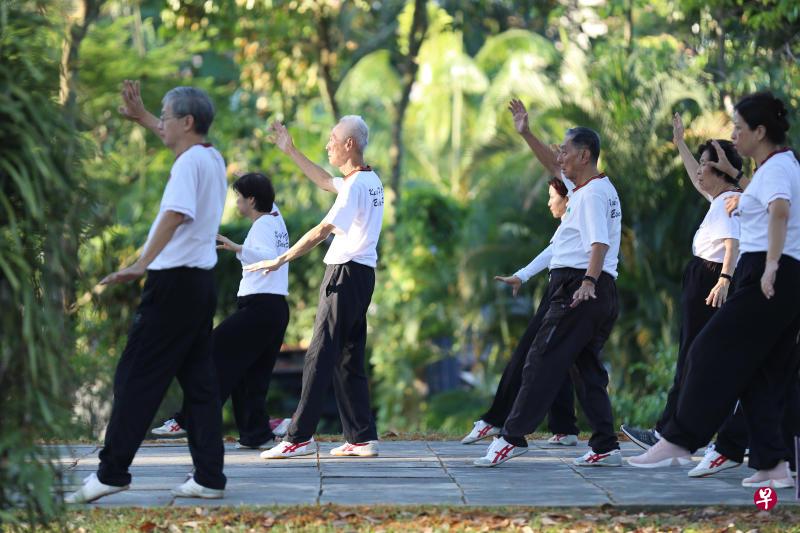 王瑞杰周一在2019年财政预算案声明中，宣布立国一代配套细节。（档案照）